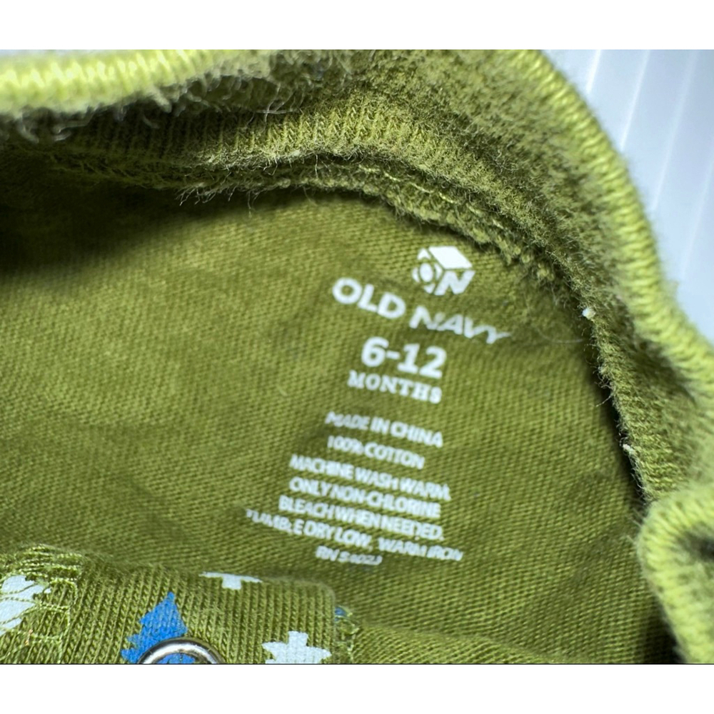Lot of 2 Baby Boy Gap Ghost Skate Old Navy Christmas Trees 6-12 M Halloween - Picture 3 of 7